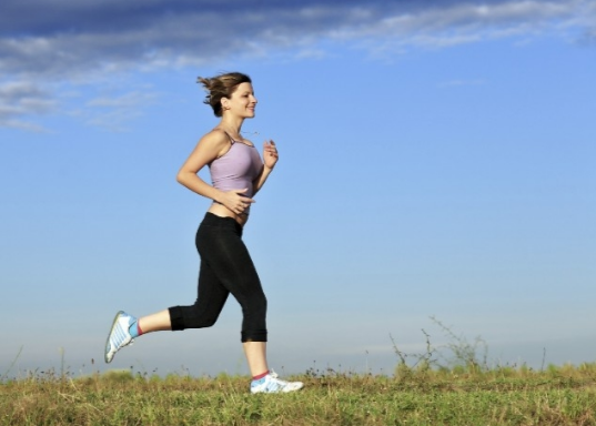 chạy bộ giảm cân nhanh với cự li ngắn