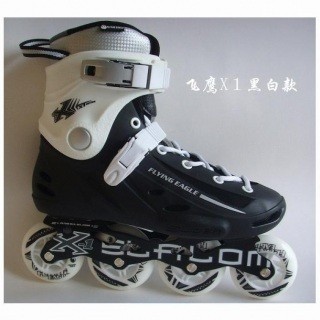 Giầy trượt patin Flying Eagle X1