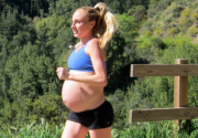 Mang thai đi bộ nhiều có tốt không ?